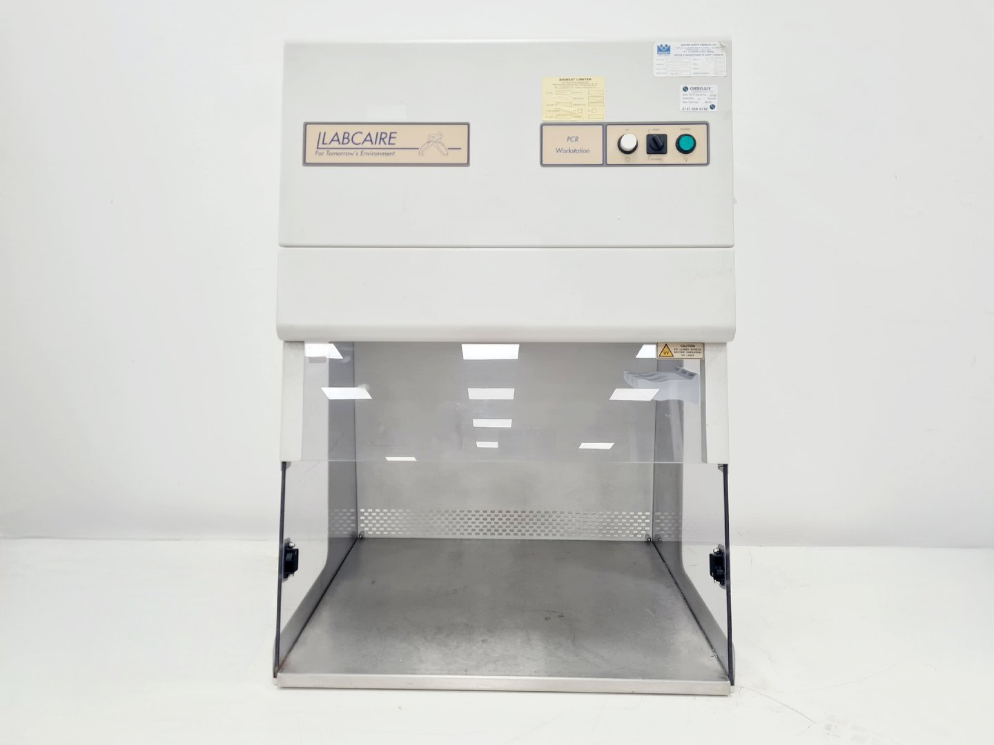 Image of Labcaire PCR 6 Workstation Lab