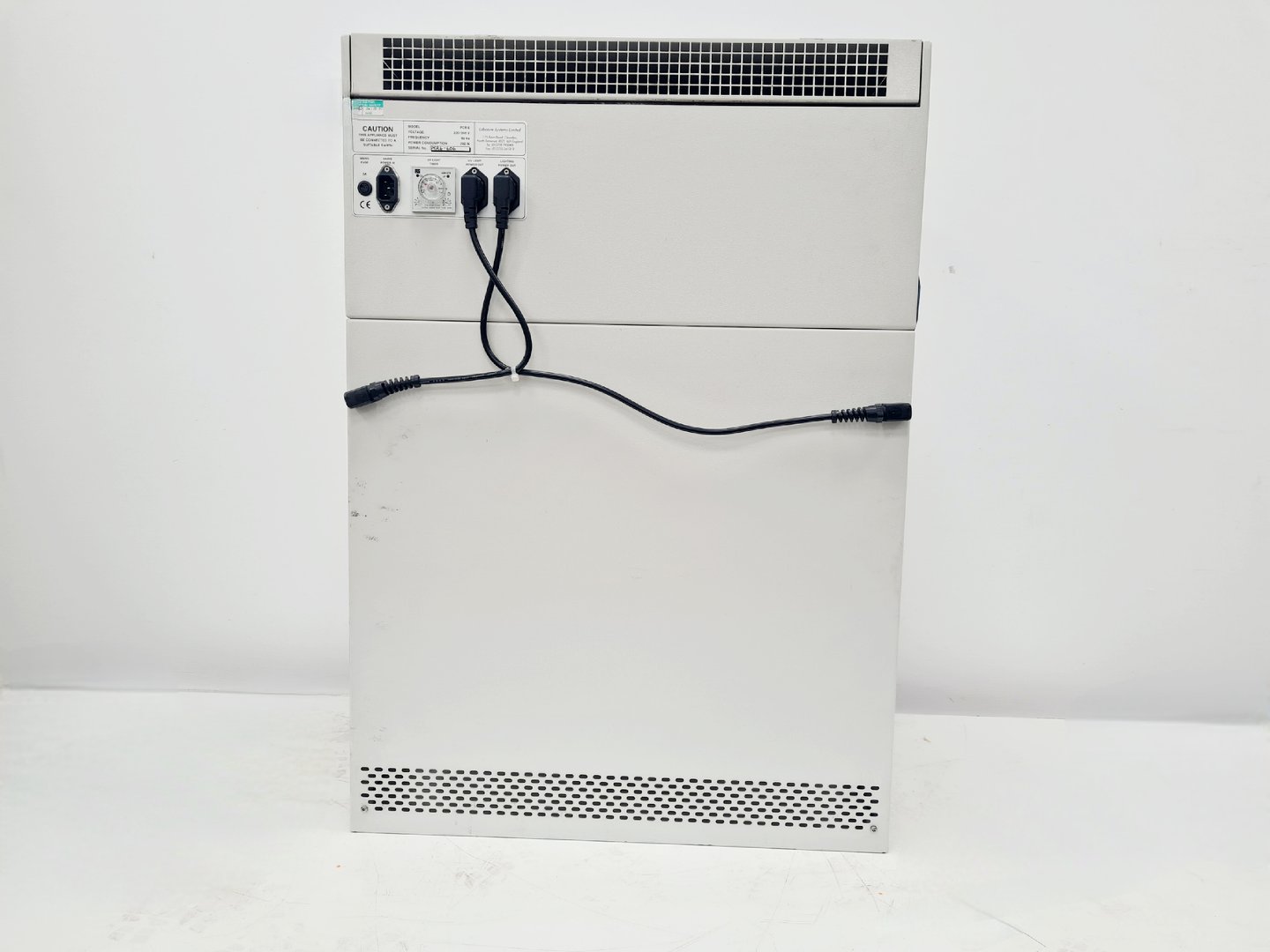 Image of Labcaire PCR 6 Workstation Lab