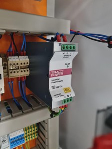 Thumbnail image of TWI Large Electric Control Panel with 5 x A3200 Aerotech Servo Drivers Lab