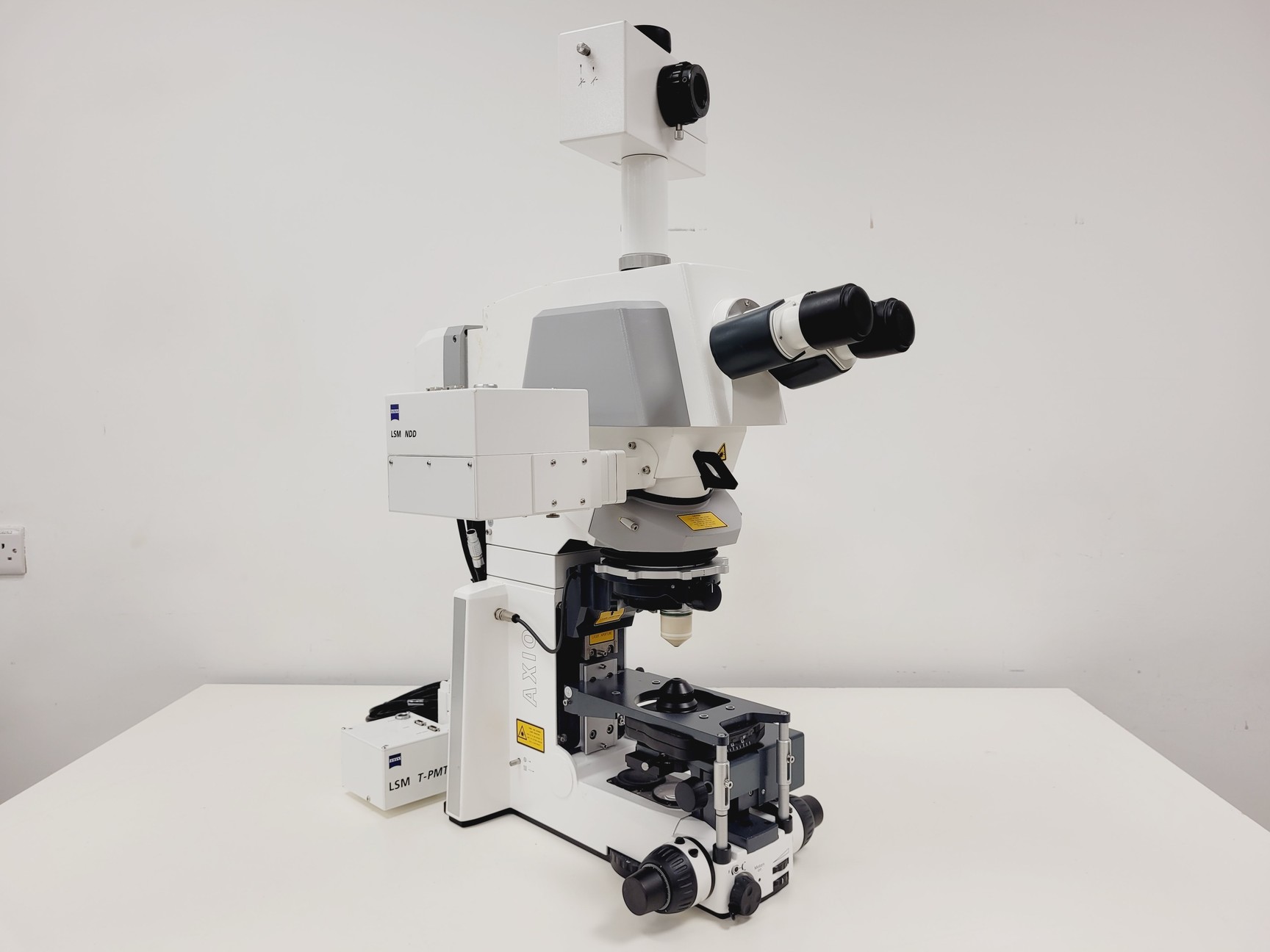 Image of Zeiss Axio Examiner.Z1 Fluorescence Motorised Microscope LSM 7 FaultyMP Imaging