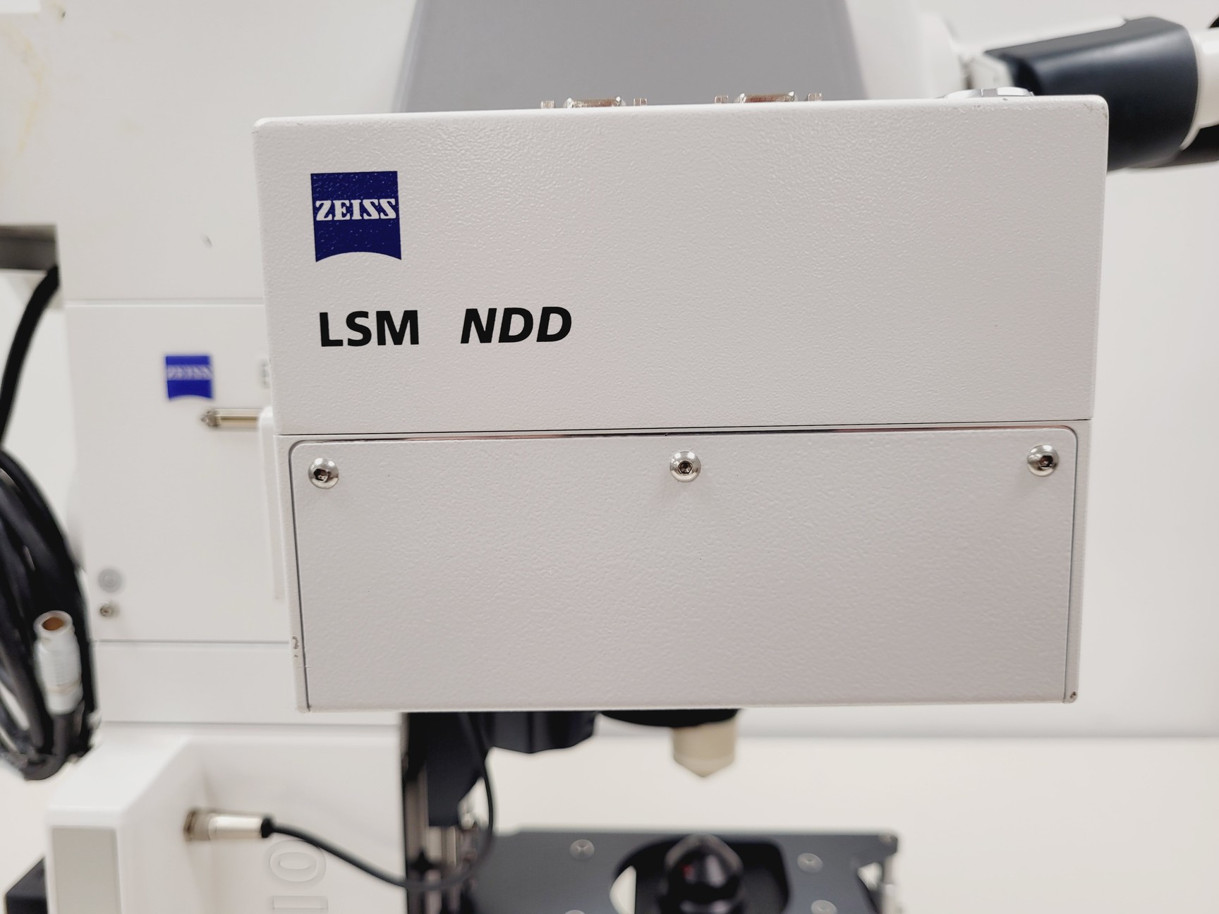 Image of Zeiss Axio Examiner.Z1 Fluorescence Motorised Microscope LSM 7 FaultyMP Imaging