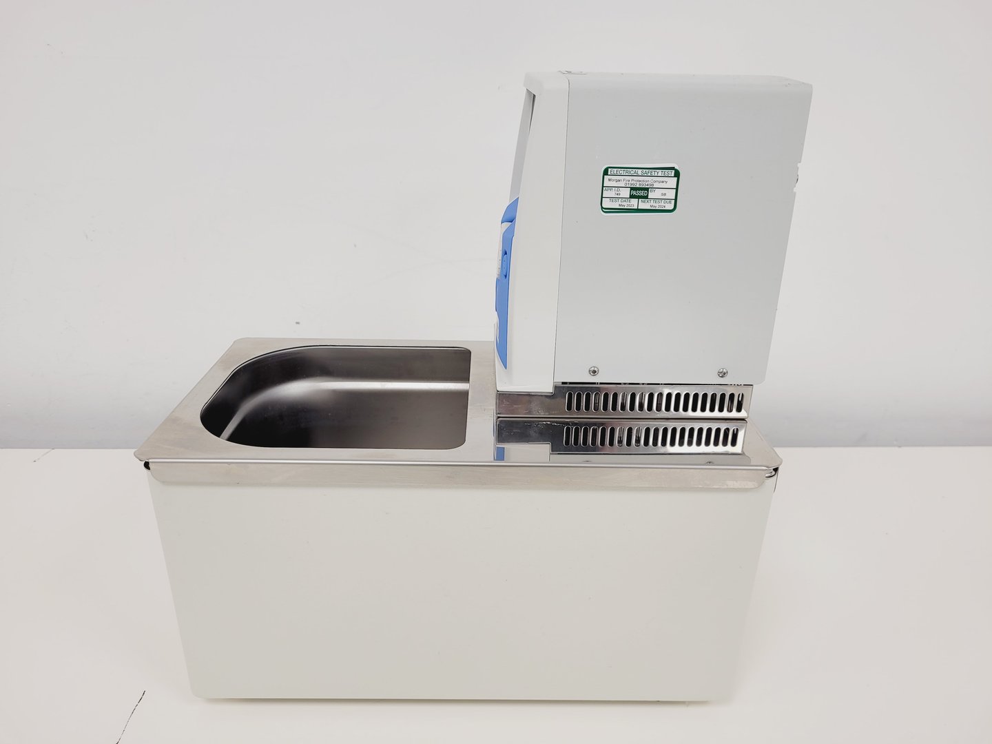 Image of Grant GD100 Series Stirred Water Bath Lab