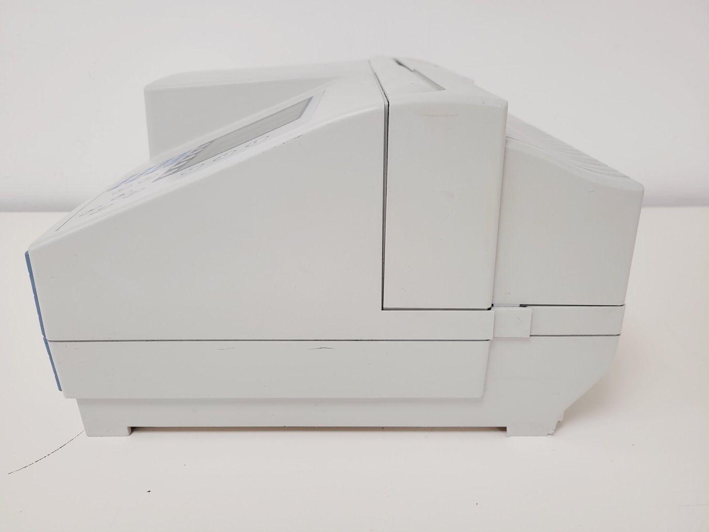 Image of Thermo Scientific Helios - Omega UV-VIS Spectrophotometer Lab Spares/Repairs