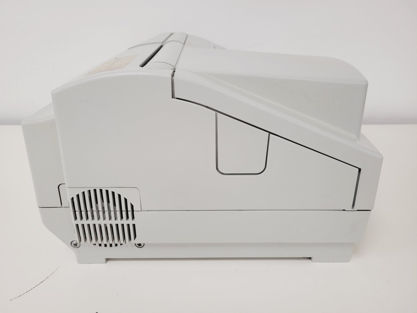 Image of Thermo Scientific Helios - Omega UV-VIS Spectrophotometer Lab Spares/Repairs