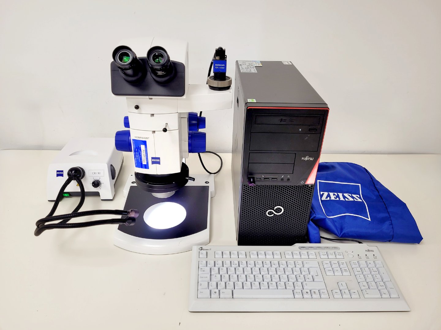 Image of Zeiss SteREO Discovery.V8 w/  CRI90 Cold Light Source, PC & Software Lab