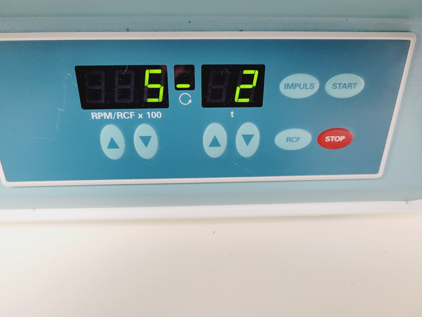 Image of Hettich Zentrifugen Rotofix 32A Centrifuge with 5000rpm 1617 Rotor Lab
