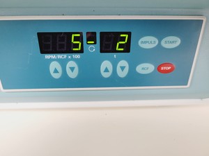Thumbnail image of Hettich Zentrifugen Rotofix 32A Centrifuge with 5000rpm 1617 Rotor Lab