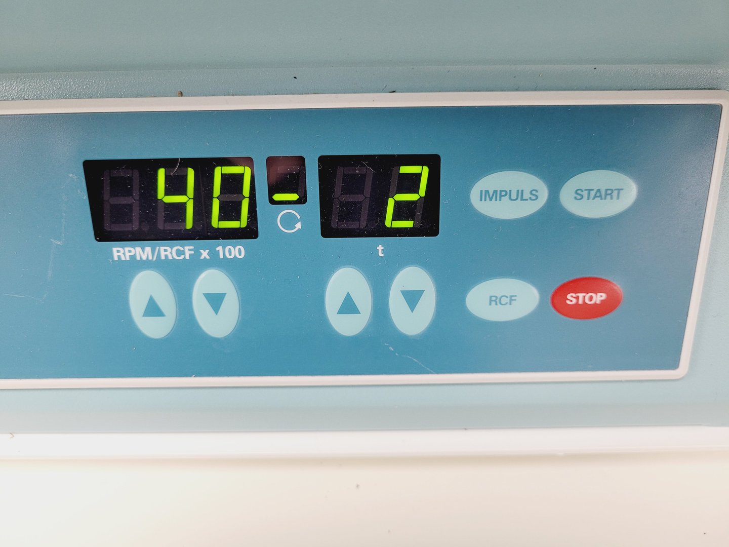 Image of Hettich Zentrifugen Rotofix 32A Centrifuge with 5000rpm 1617 Rotor Lab