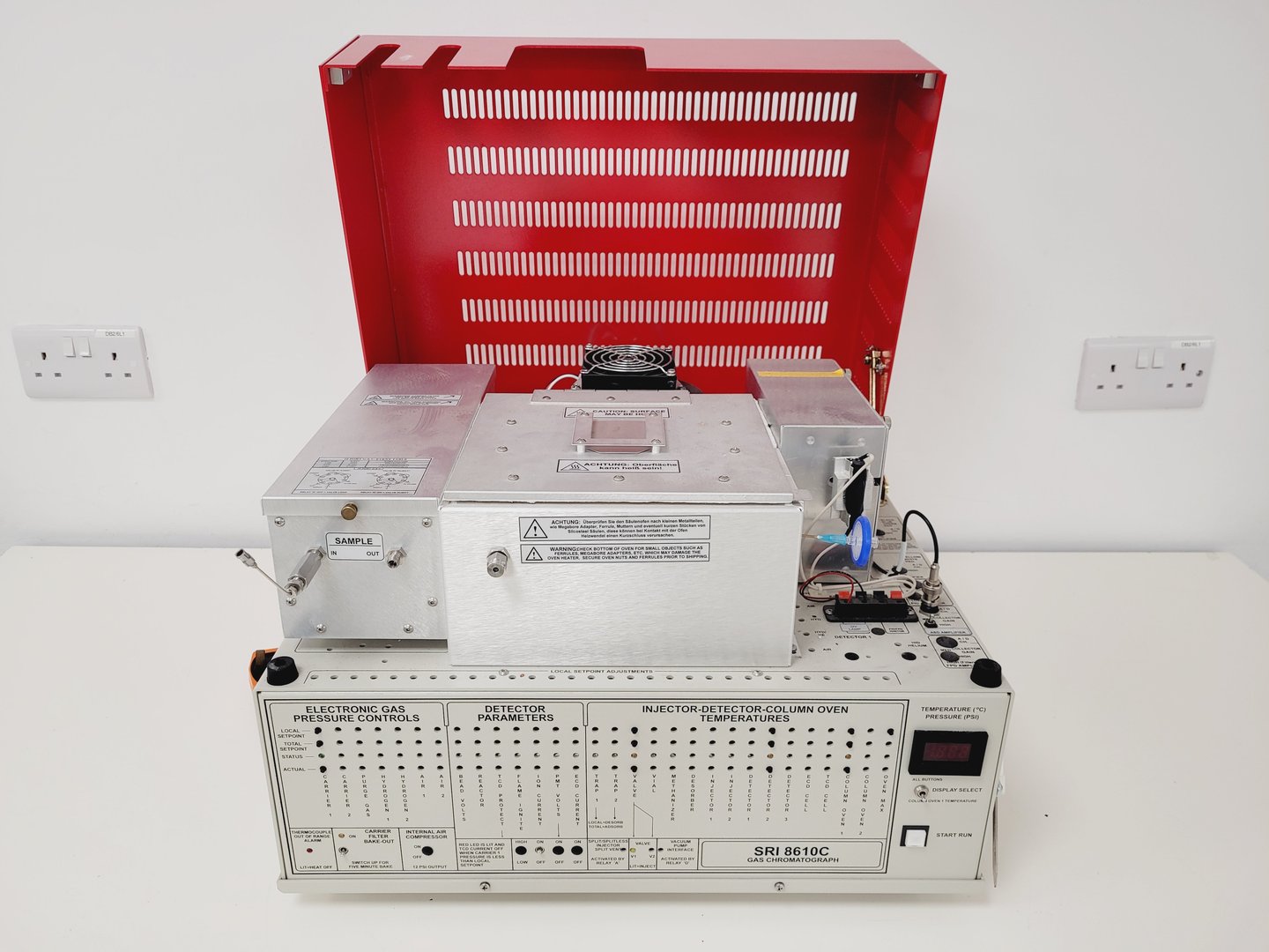 SRI 8610C GC Gas Chromatograph System Lab