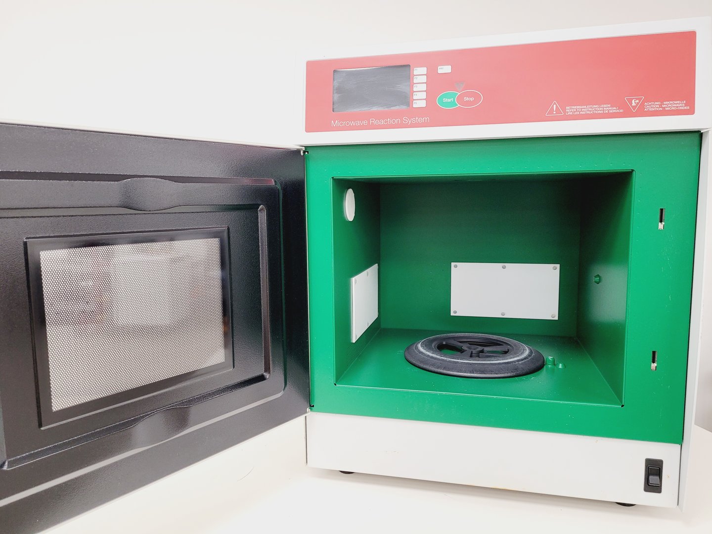 Image of Anton Parr Multiwave 3000 Microwave Reaction System + Carousel