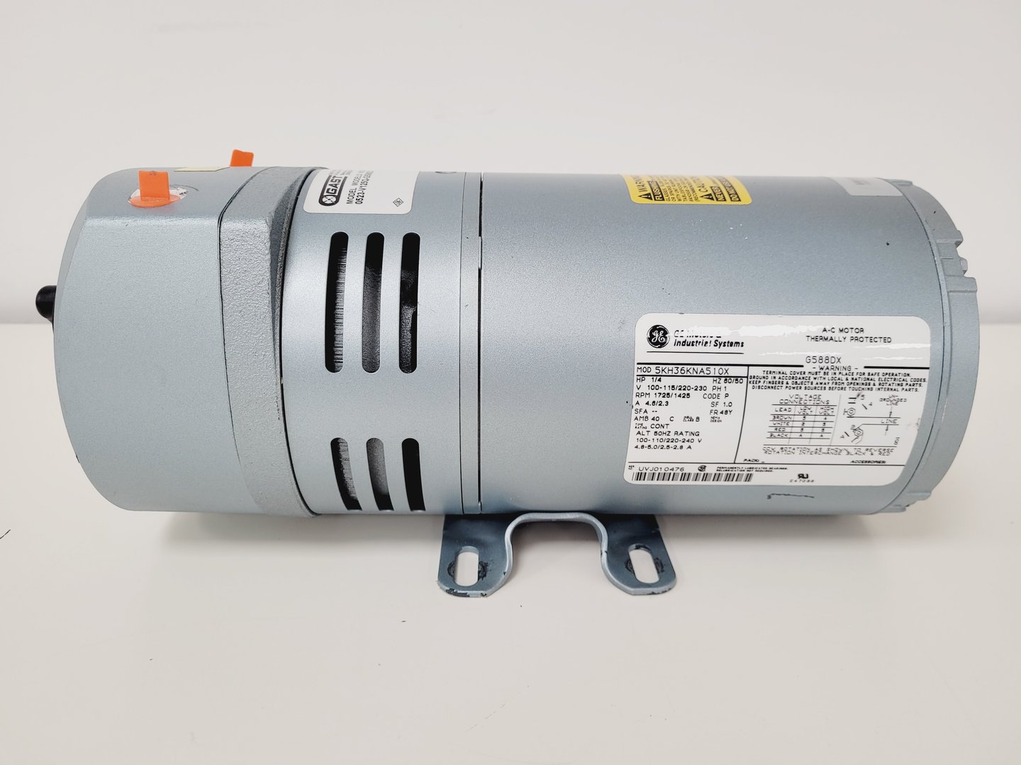 Image of Gast Vacuum Pump Model 0523-V125Q-G588DX