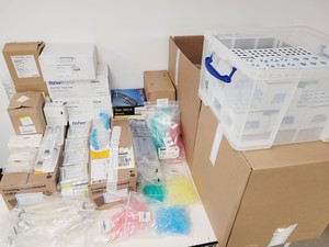 Thumbnail image of Pallet of Assorted Plastic and Glass Consumables - Fisherbrand - Corning - Lonza