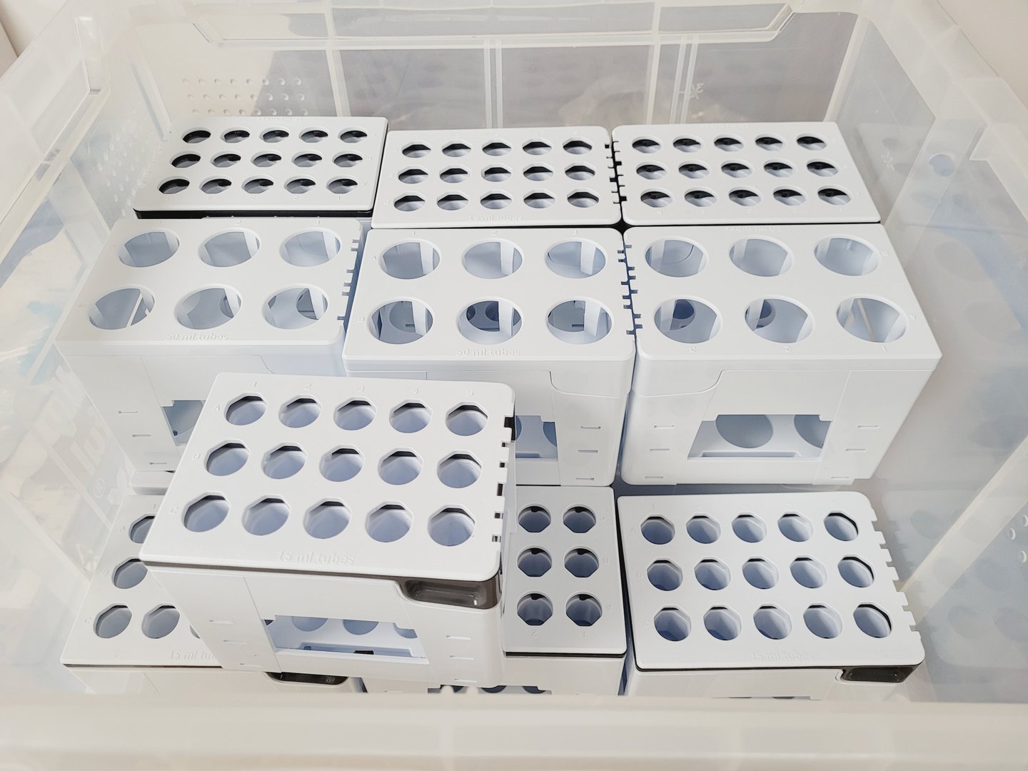 Image of Pallet of Assorted Plastic and Glass Consumables - Fisherbrand - Corning - Lonza
