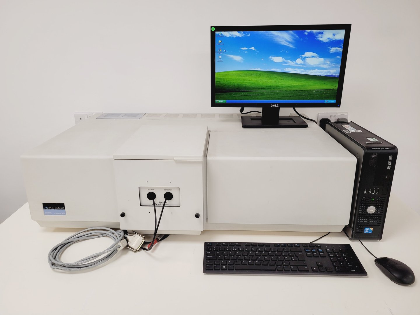 Lab Spectrometer Perkin Elmer Lambda 900 UV/VIS/NIR Spectrometer Lab