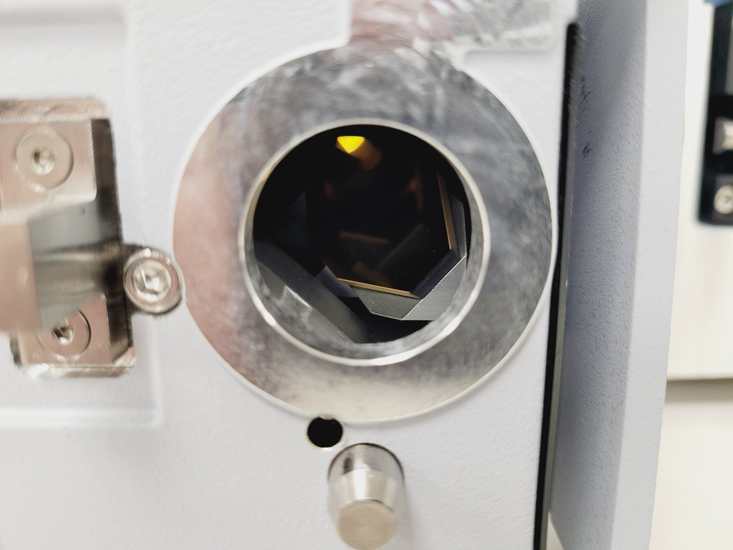 Image of Bruker Alpha II Platinum-ATR FT-IR Spectrometer
