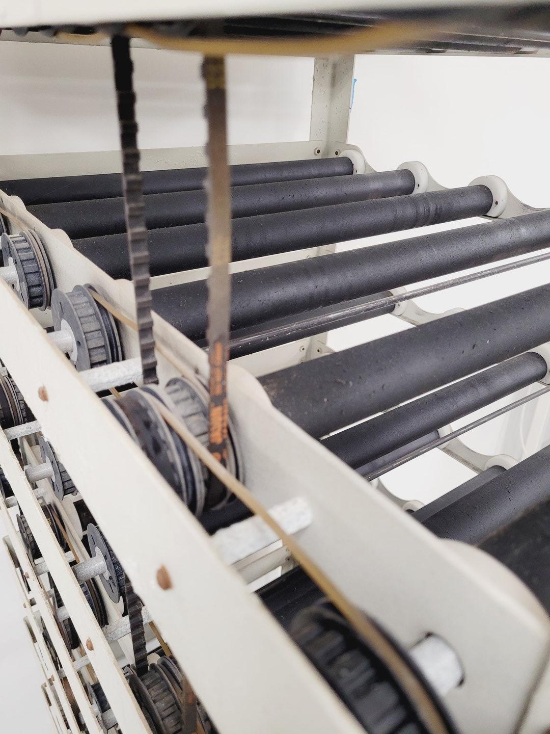 Image of Wheaton 348885-D Deck R2P WX 9 DK Roller Lab Spares/Repairs