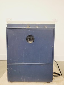 Thumbnail image of Gallenkamp Cooled Orbital Shaking Incubator INR-250 Lab