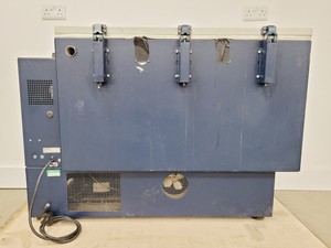 Thumbnail image of Gallenkamp Cooled Orbital Shaking Incubator INR-250 Lab