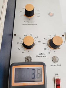 Thumbnail image of Gallenkamp Cooled Orbital Shaking Incubator INR-250 Lab