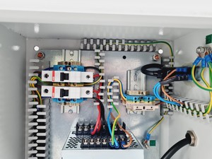 Thumbnail image of Beckman Coulter MoFlo XDP Cell Sorter Laser Cytomation System + Optics Table 