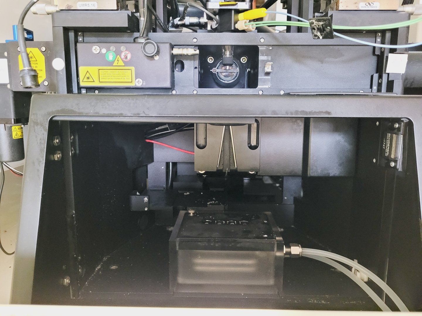 Image of Beckman Coulter MoFlo XDP Cell Sorter Laser Cytomation System + Optics Table 