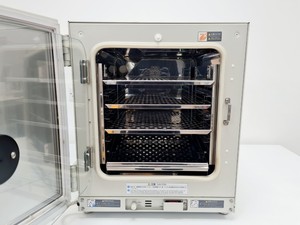 Thumbnail image of Sanyo MCO-5M O2/CO2 Benchtop Laboratory Incubator Lab
