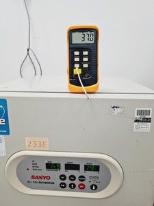 Thumbnail image of Sanyo MCO-5M O2/CO2 Benchtop Laboratory Incubator Lab