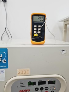 Thumbnail image of Sanyo MCO-5M O2/CO2 Benchtop Laboratory Incubator Lab