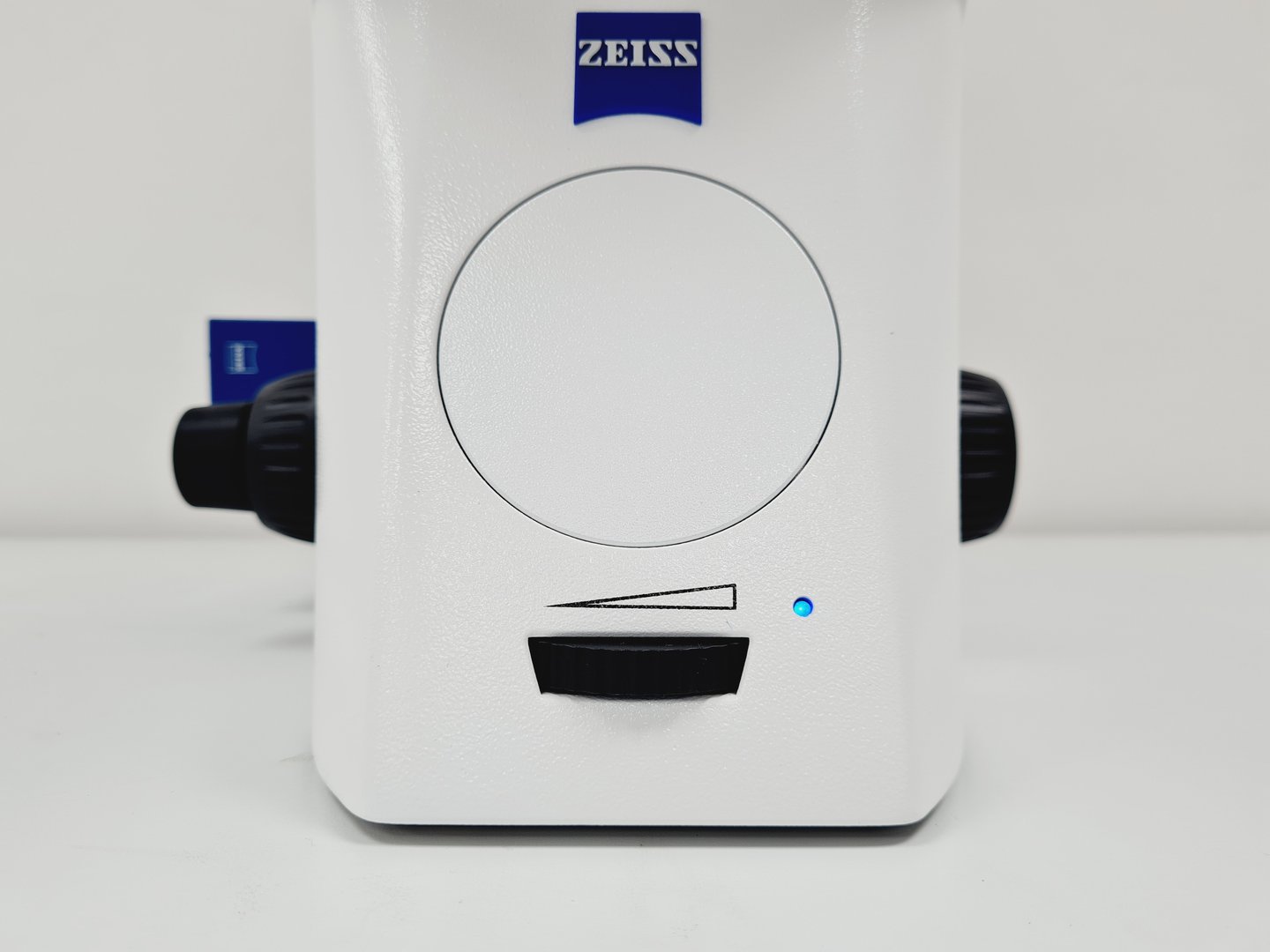 Zeis Inverted Microscope Zeiss Axio Observer 3 Inverted Microscope w/ 3 x EC Plan-NEOFLUAR ...