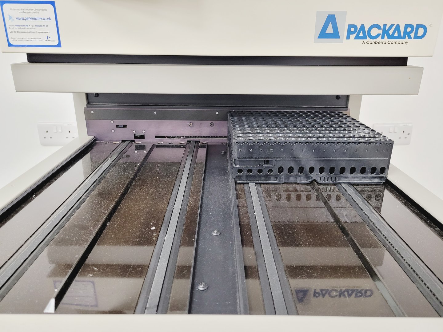 Gamma Counter Rack Packard Cobra II Gamma Counter Model D5010 System Lab