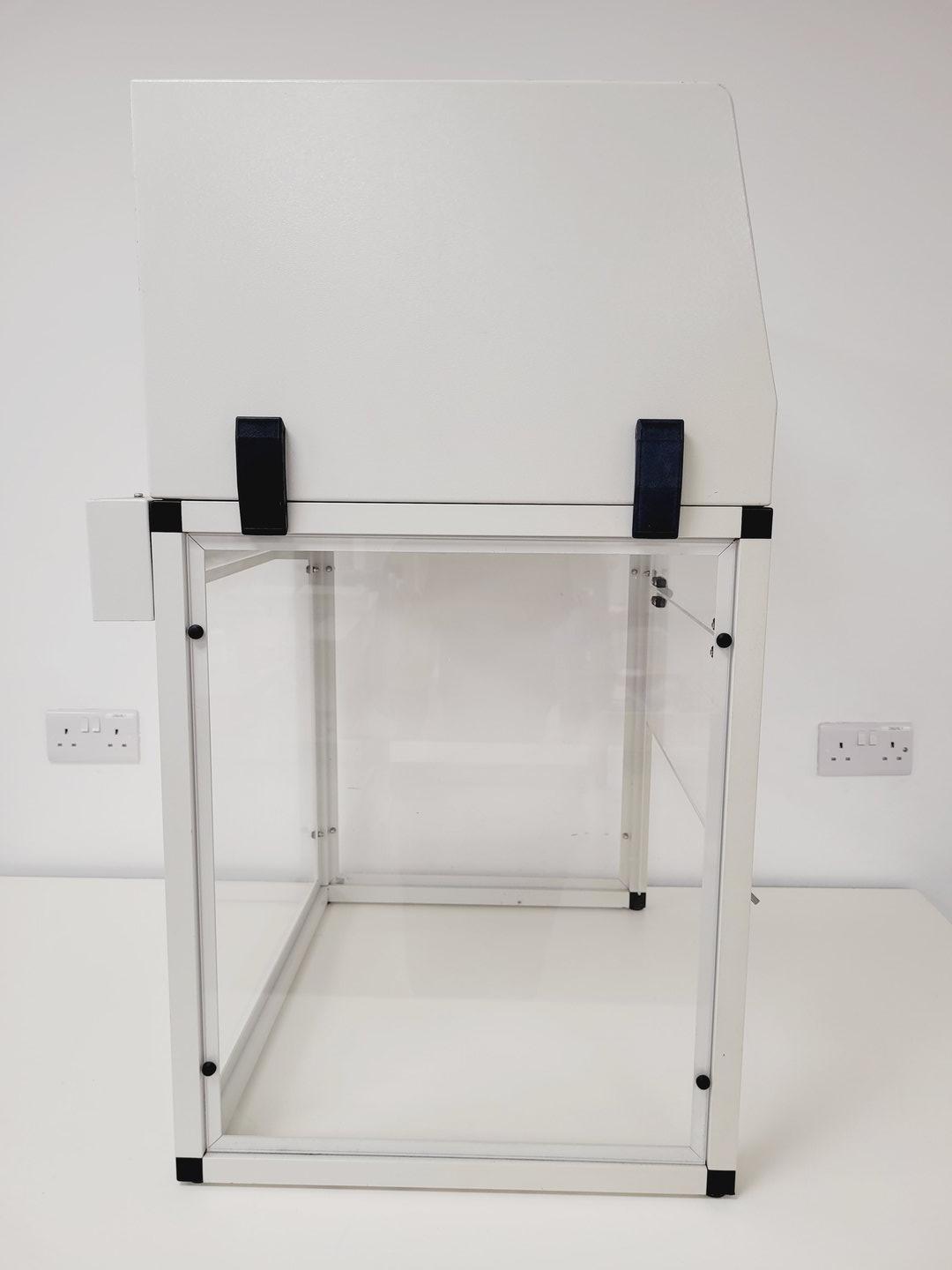 Image of Labcaire VLF 6 Clean Air Vertical Laminar Flow Cabinet Lab