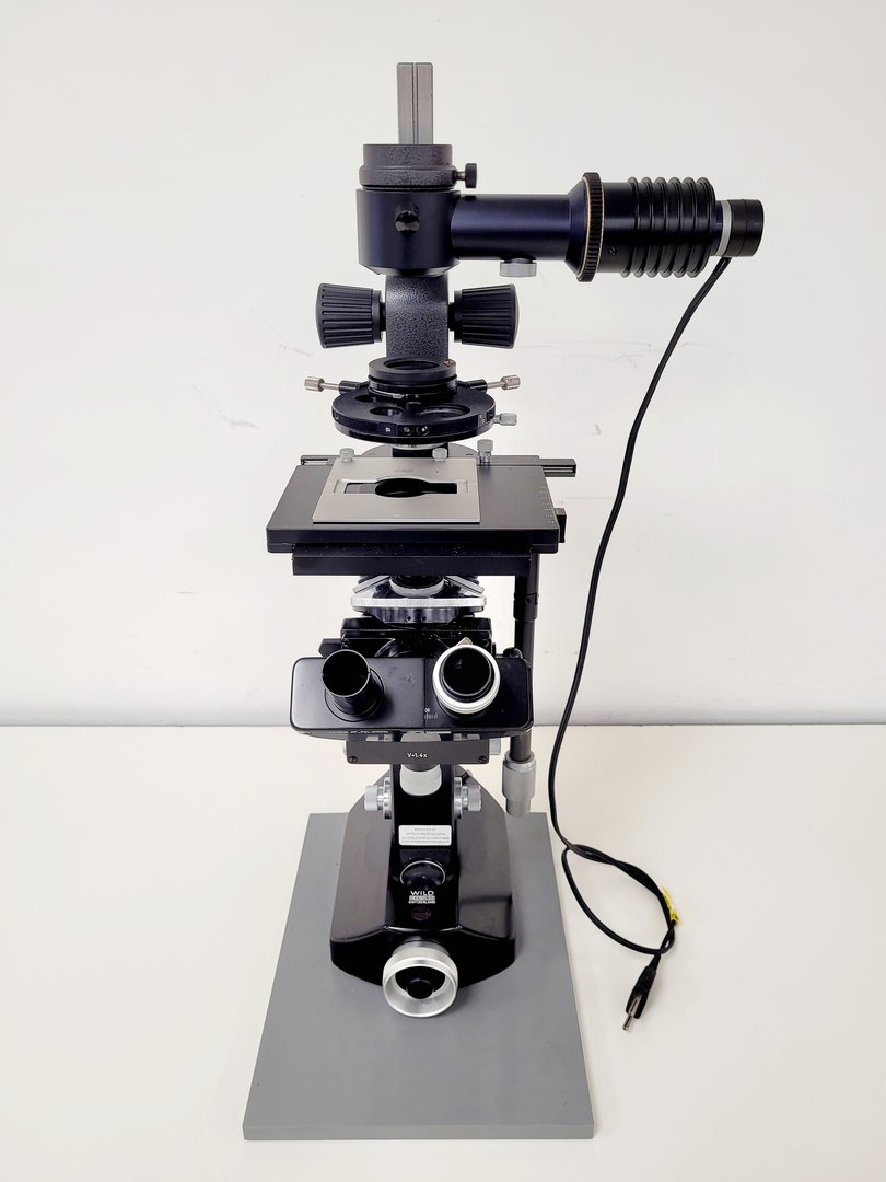 Image of Wild Heerbrugg M40A Inverted Microscope 4/0.10, 10/0.25 Ph, 20/0.25 Ph, 40/0.25
