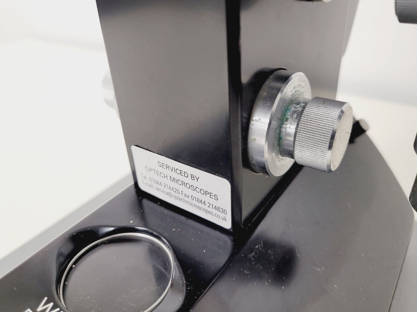 Image of Wild Heerbrugg M40A Inverted Microscope 4/0.10, 10/0.25 Ph, 20/0.25 Ph, 40/0.25