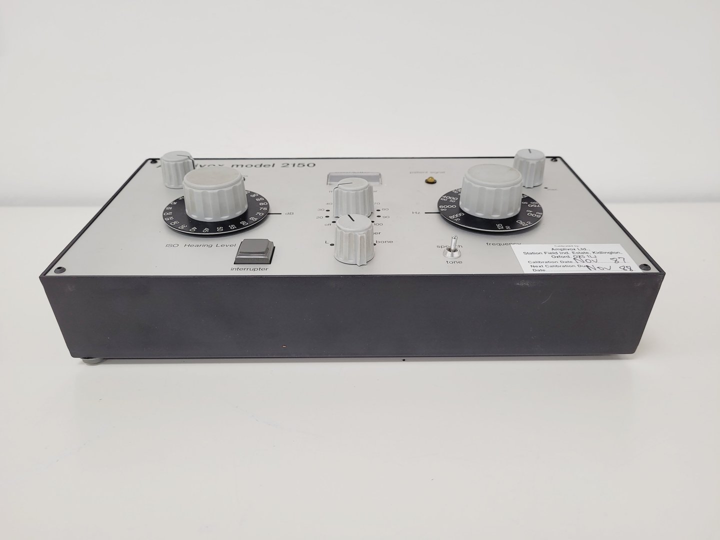 Image of Amplivox Model 2150 Audiometer Hearing Tester