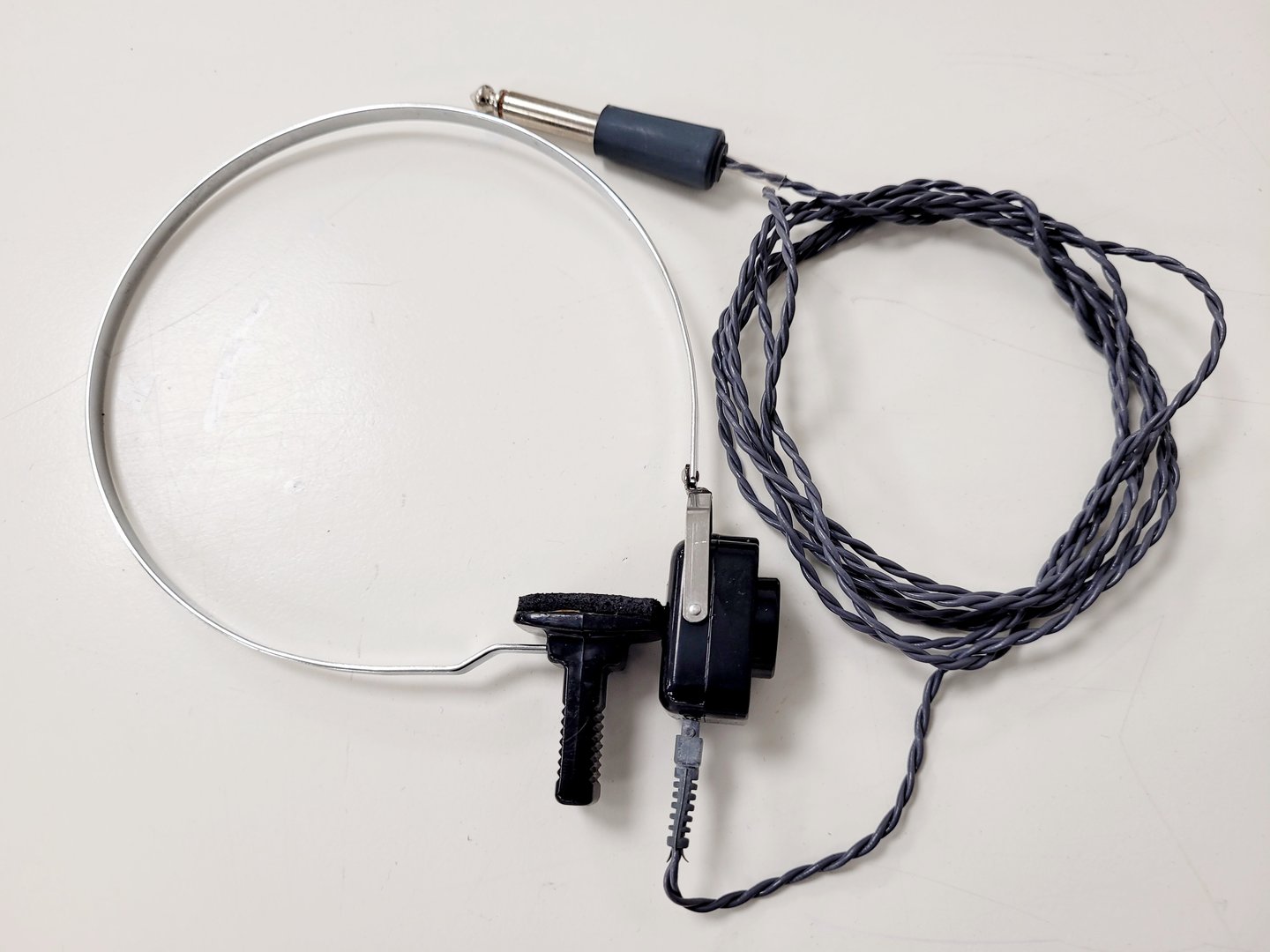 Image of Amplivox Model 2160 Audiometer Hearing Tester