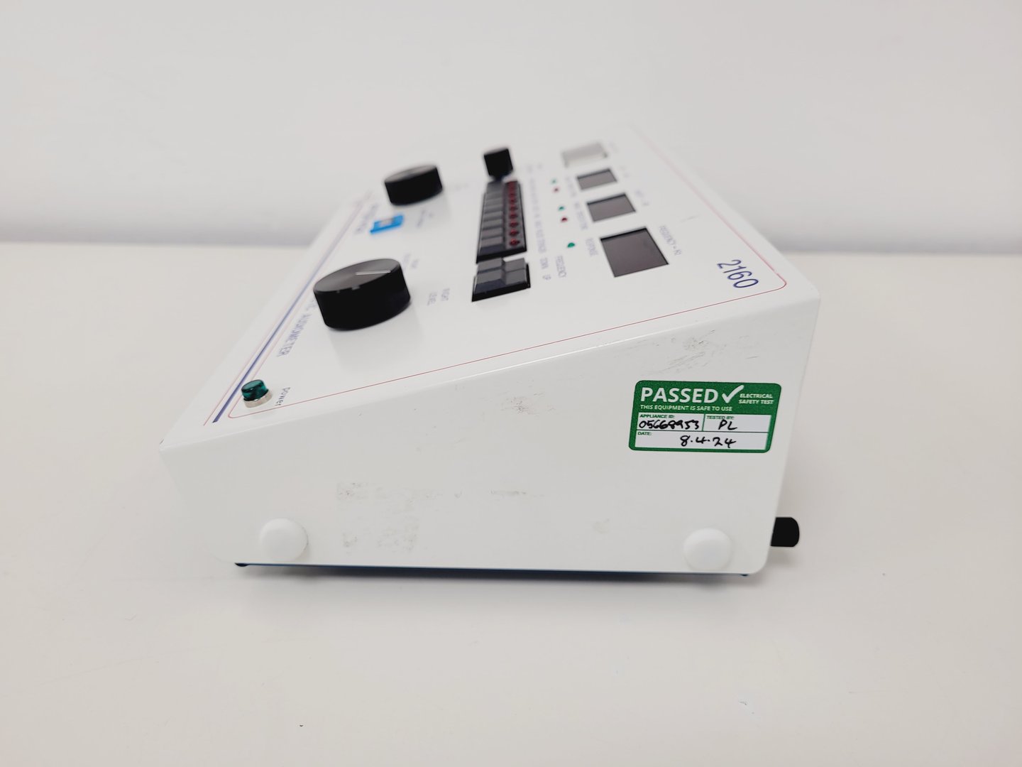 Image of Amplivox Model 2160 Audiometer Hearing Tester