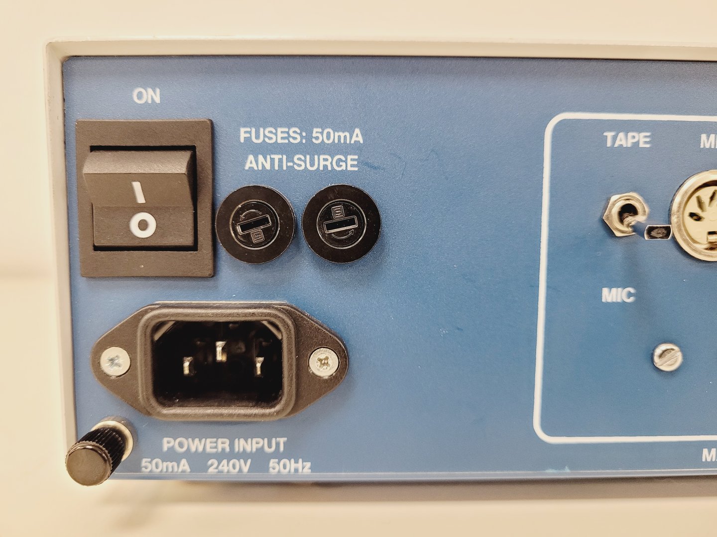 Image of Amplivox Model 2160 Audiometer Hearing Tester