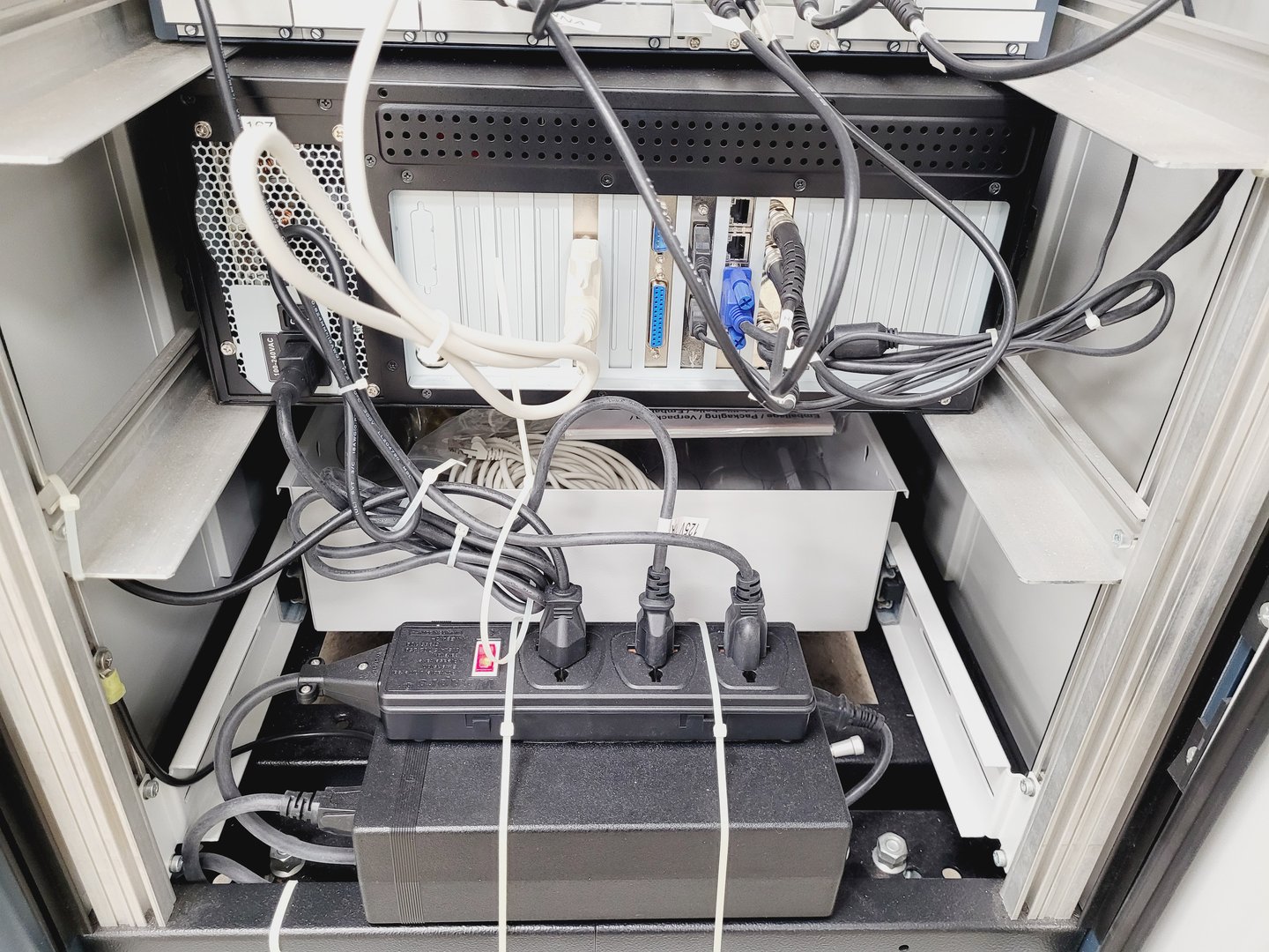 Image of Echo MRI-700 Whole Body Analyser Lab