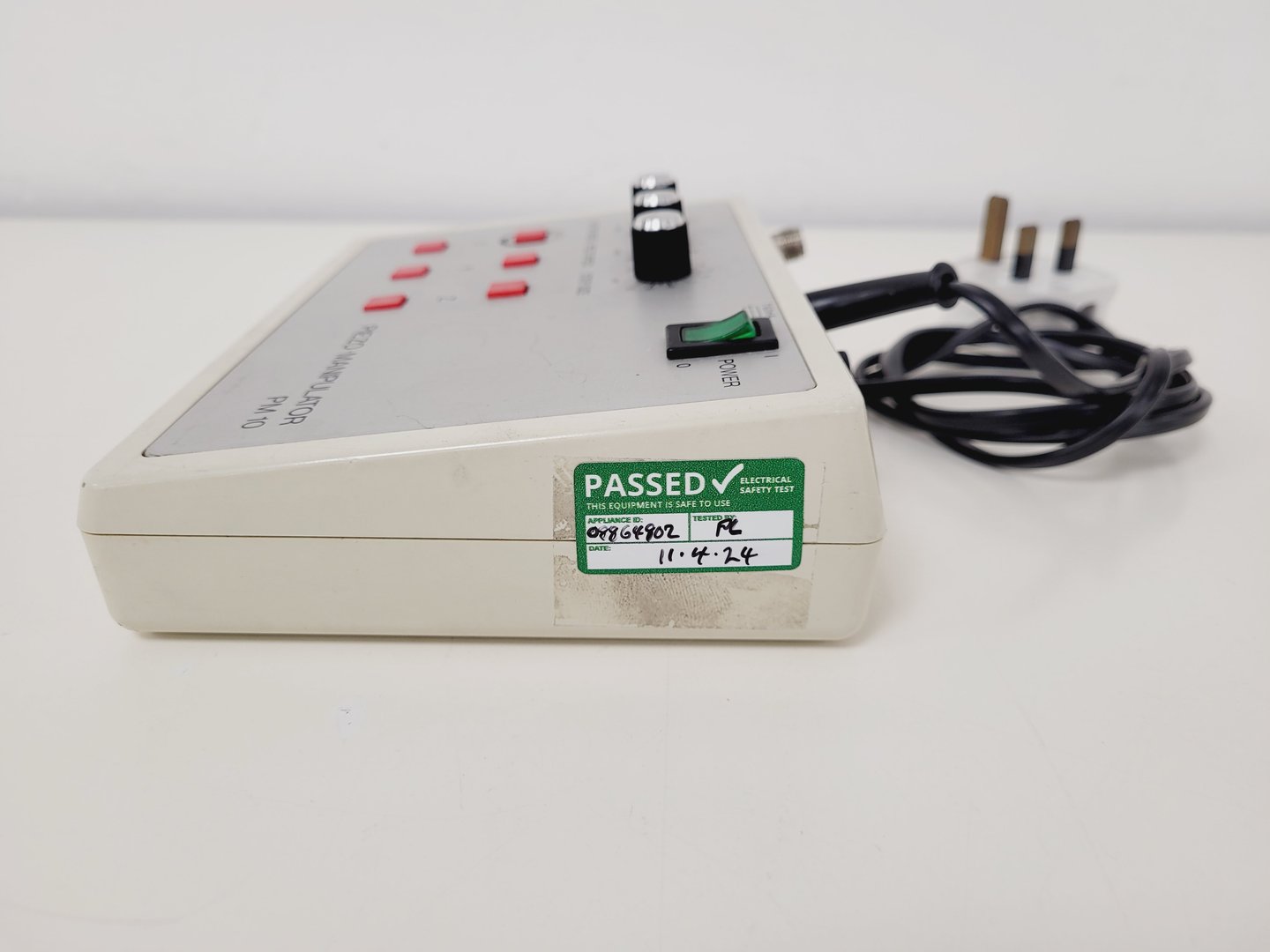 Image of World Precision Instruments MPM-10 Piezo Translator and Micromanipulator Lab