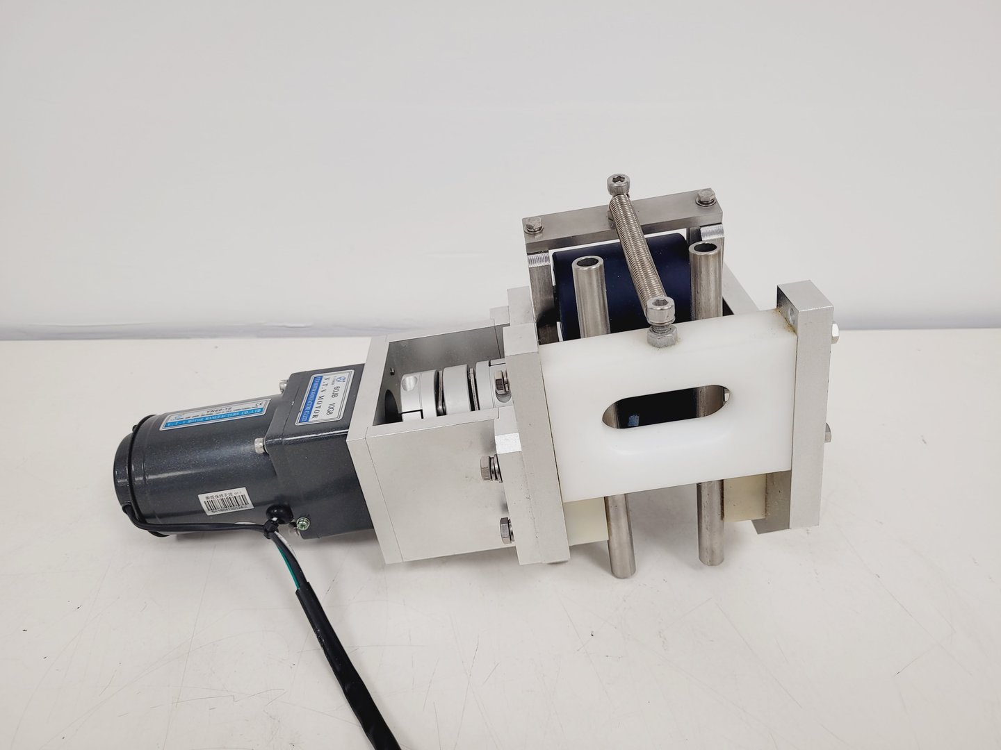 Image of Wiselive Laboratory Wisemini Sorbent Packet Dispenser Reel Cabinet - Automation