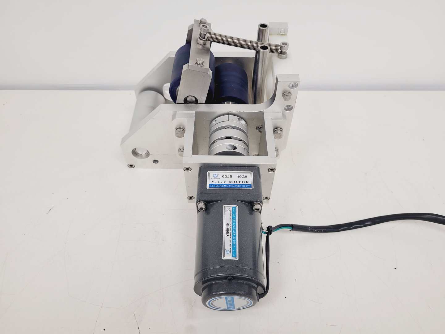 Image of Wiselive Laboratory Wisemini Sorbent Packet Dispenser Reel Cabinet - Automation