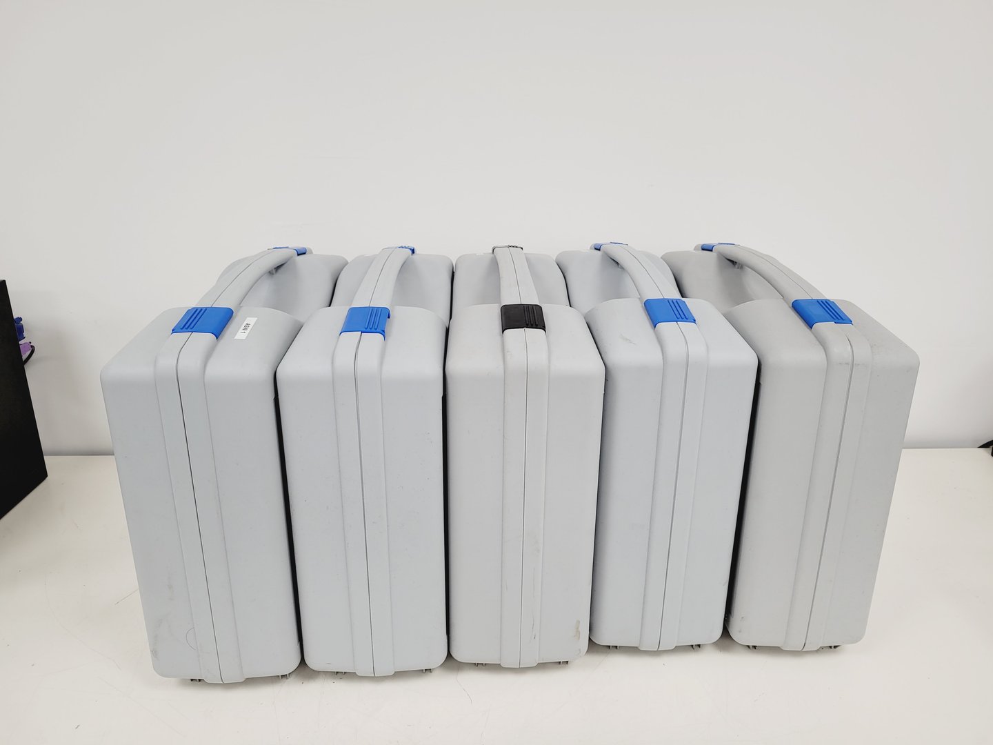 Image of Chemspeed ASW 2000 Automated Synthesis Workstation Lab