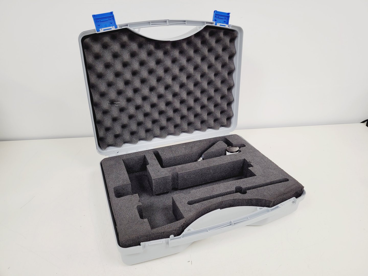 Image of Chemspeed ASW 2000 Automated Synthesis Workstation Lab