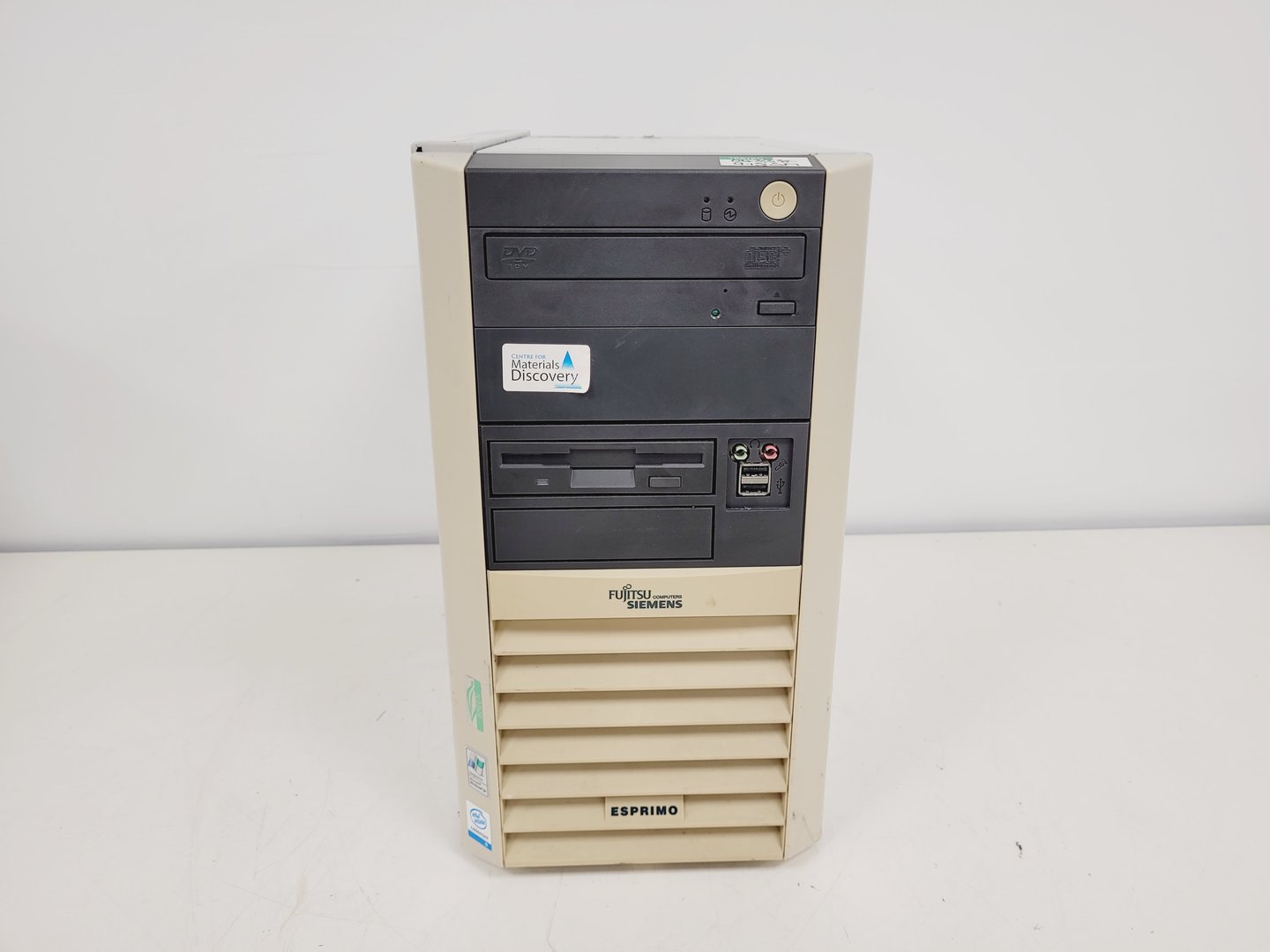 Image of Chemspeed ASW 2000 Automated Synthesis Workstation Lab