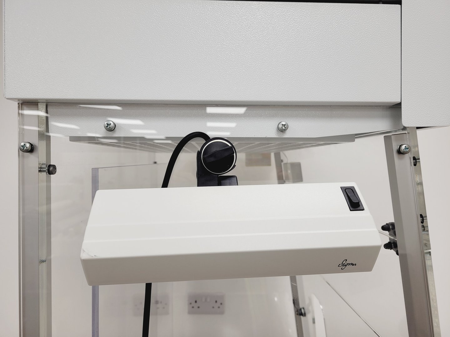 Image of Bigneat Chemcap BC8004/01 Ductless Fume Cabinet Lab