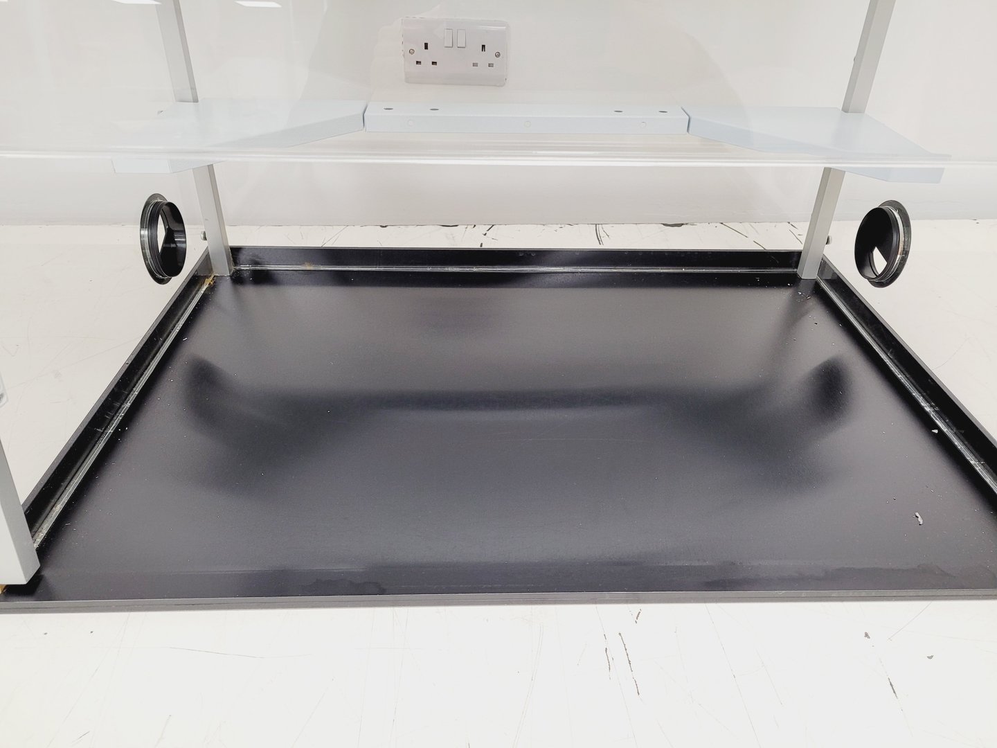 Image of Bigneat PCR UV Workstation w/ Timing System Lab