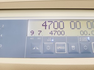 Thumbnail image of Thermo Fisher Scientific Heraeus Multifuge X3R with Rotor & Many Accessories 