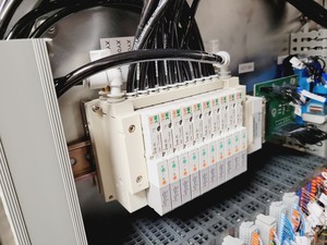 Thumbnail image of GE Healthcare AKTAready Single-Use Chromatography FPLC System Lab