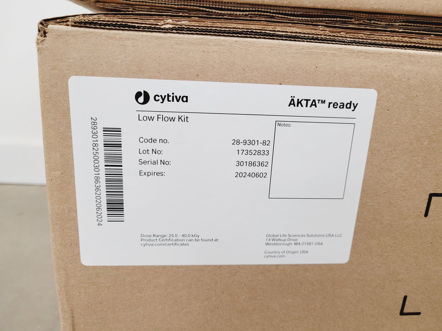 Image of GE Healthcare AKTAready Single-Use Chromatography FPLC System Lab