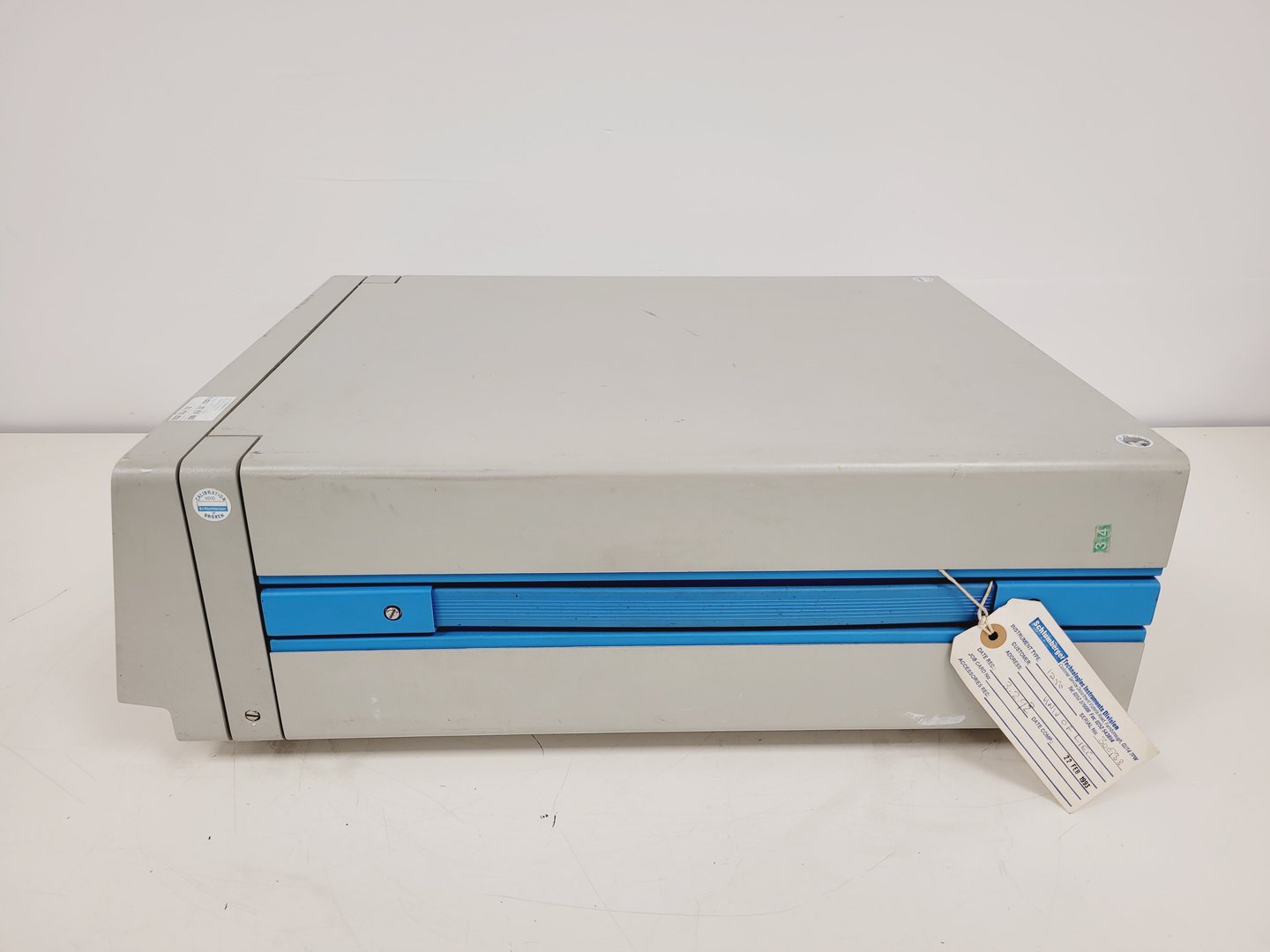 Image of Solartron Schlumberger 1250 Frequency Response Analyser Spares or Repairs